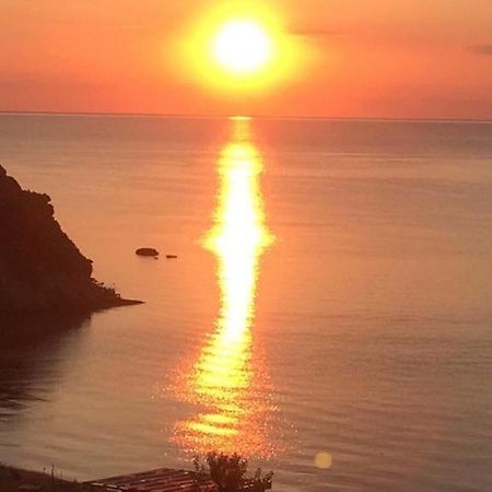 Katevi Luxury Seafront Villa Ιερισσός Εξωτερικό φωτογραφία