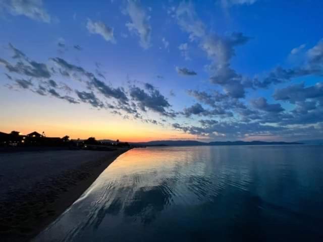 Katevi Luxury Seafront Villa Ιερισσός Εξωτερικό φωτογραφία